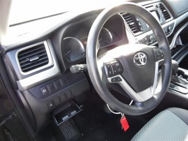 2017 Toyota Highlander LE+ Black 3.5L AT 2WD #Z24646